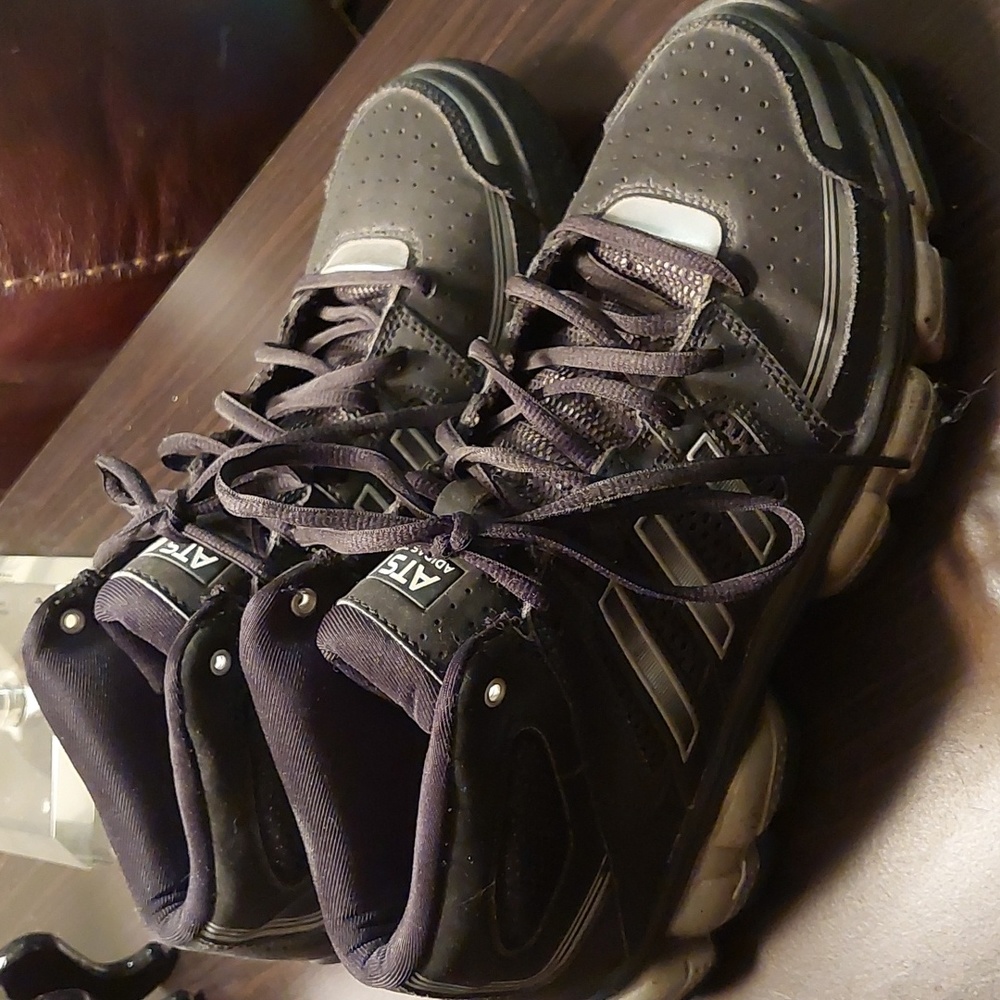 Adidas  Ats cool thermo system black sneakers sz 8